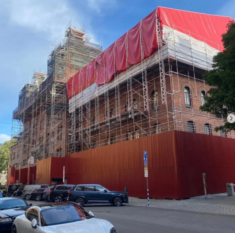 Väderskydd & inklädnad – projektbild ur VGROUPs arkiv